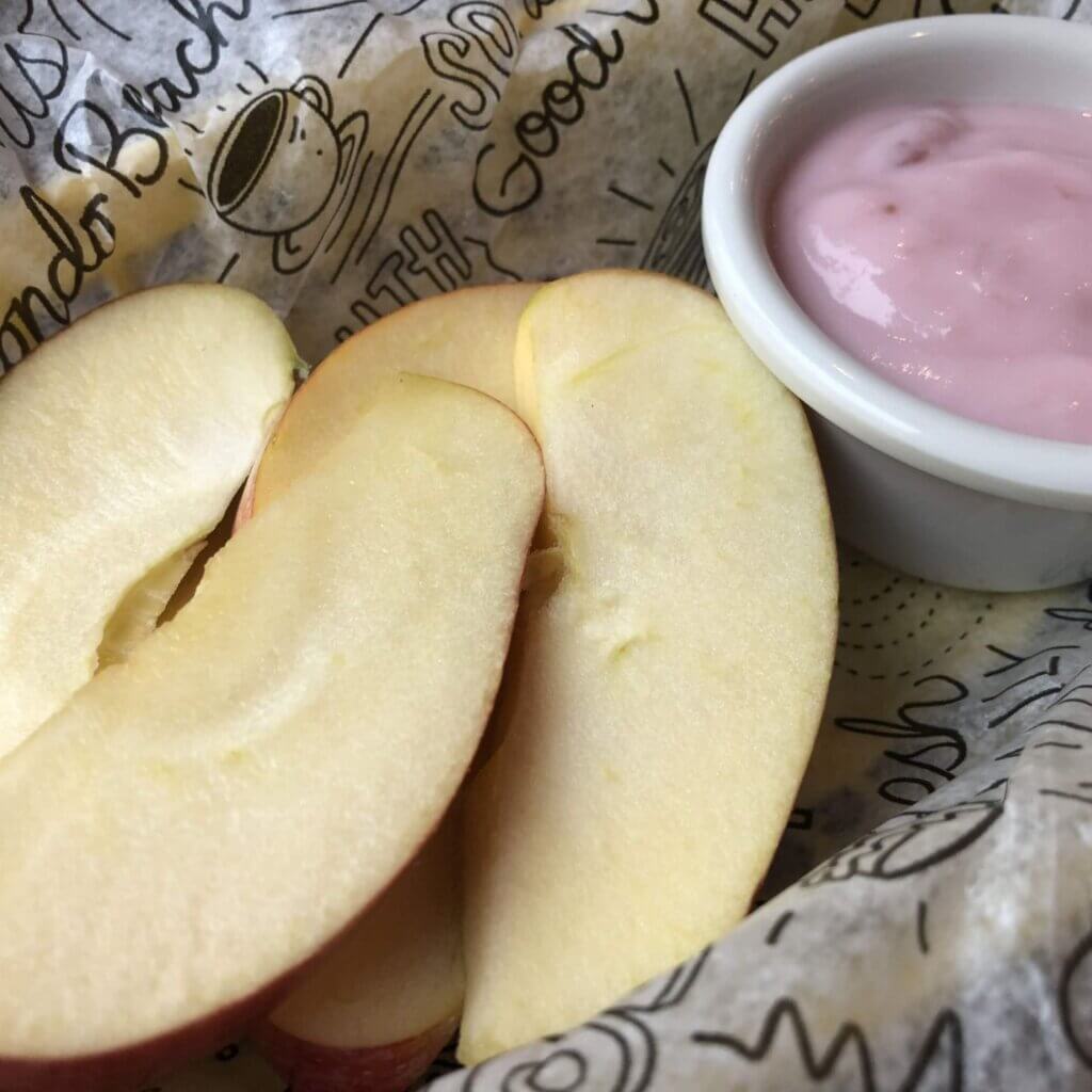 KIDS - Apples and Yogurt